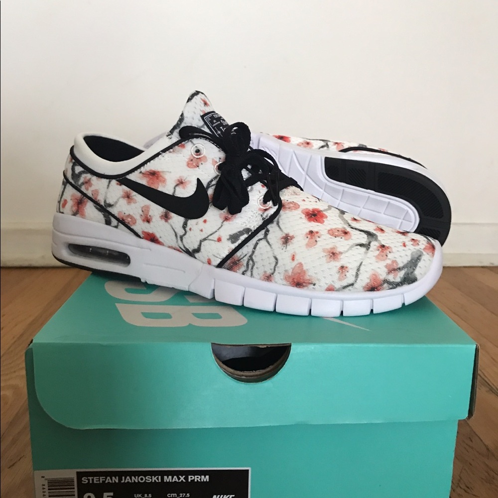 Nike Janoskis